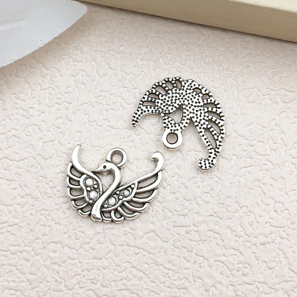 Náramek a přívěsek s tibetským stříbrným zvířecím přívěskem: Vážka, Krab, Želva, Jelen, Holub, Sova, Kráva