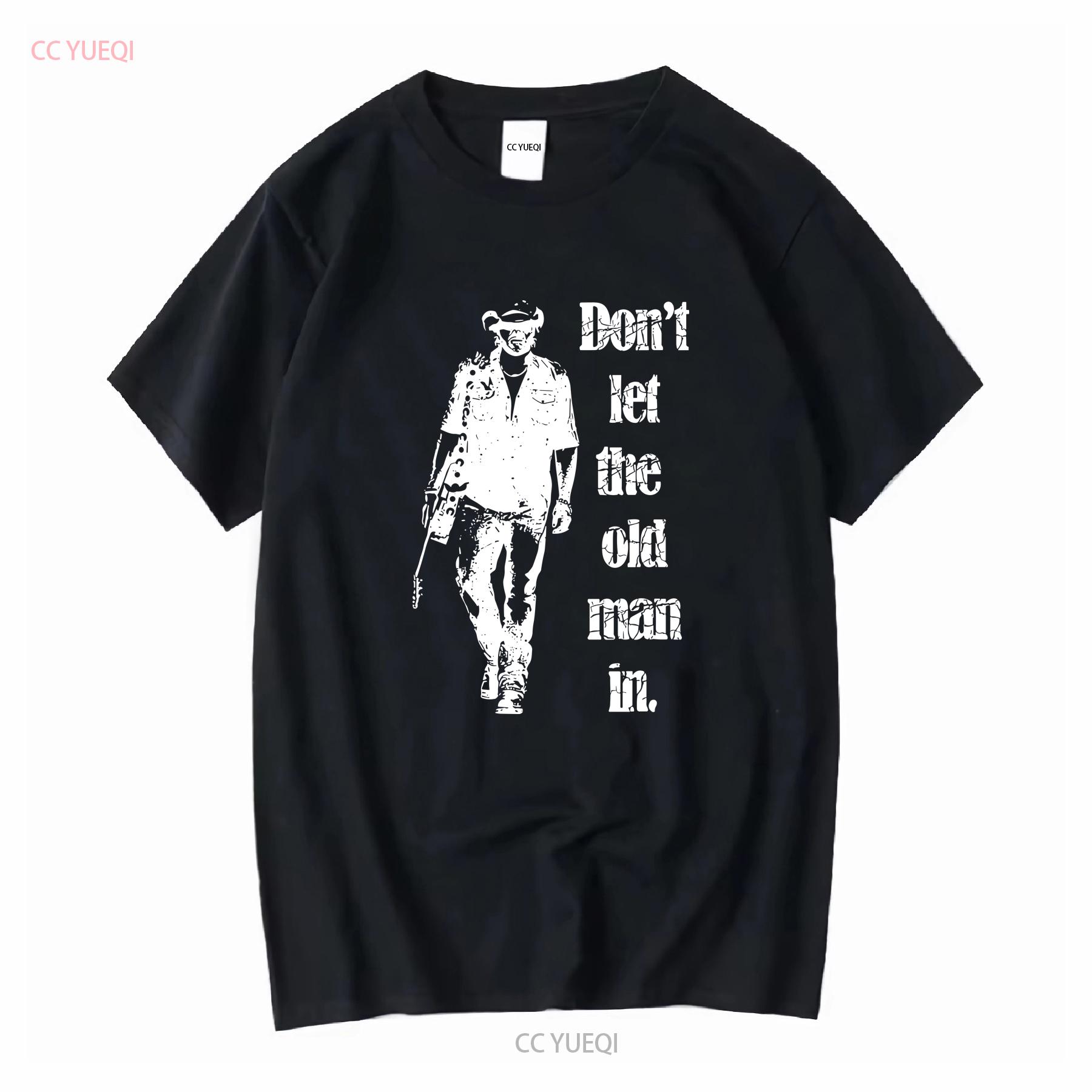 Не пускайте старика Винтажная футболка с принтом  Идущий с гитарой  винтажная стираная с графикой Мягкая уличная одежда Повседневная мужская Универсальная 4XL