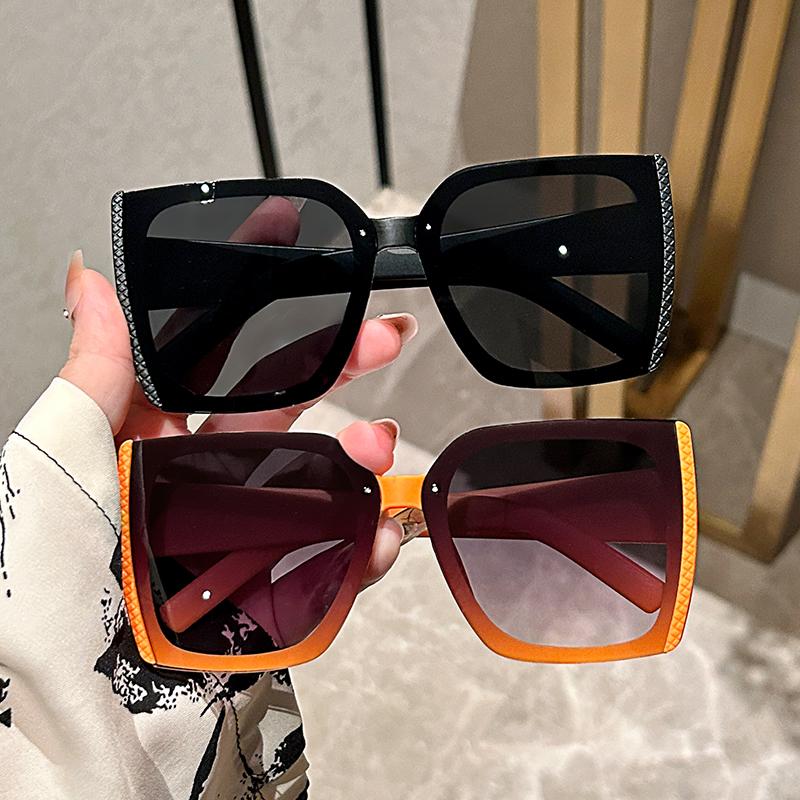 New Fashion Oversize Gradient Sunglasses Women Men Vintage Square Sun Glasses Female Luxury Shades UV400