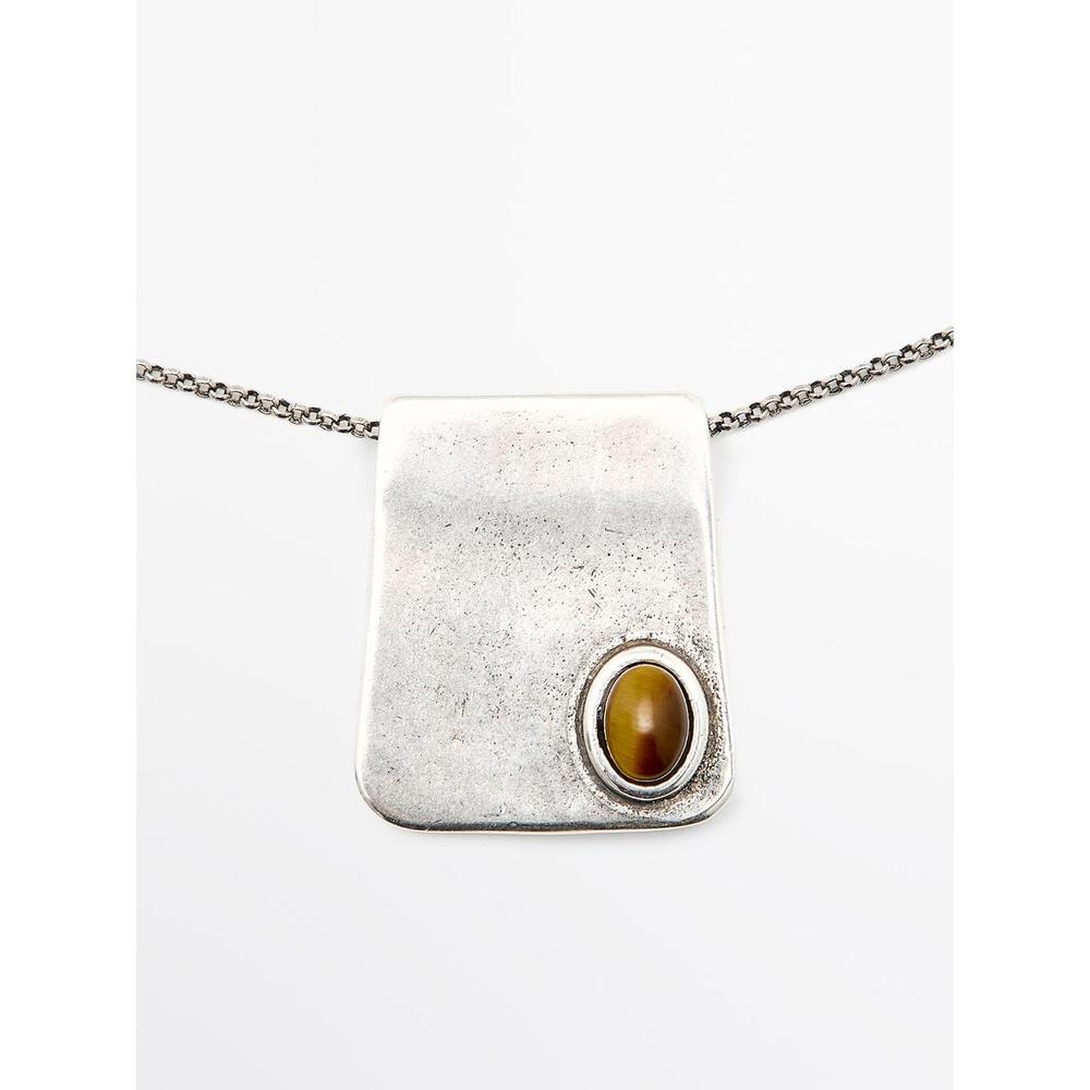 Stone on Square Pendant 04602628808