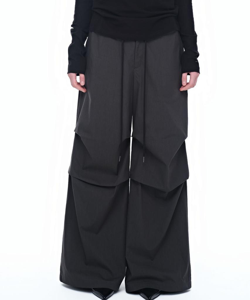 AEGO FREEDOM LAB Double Tuck Nylon Pants_Charcoal