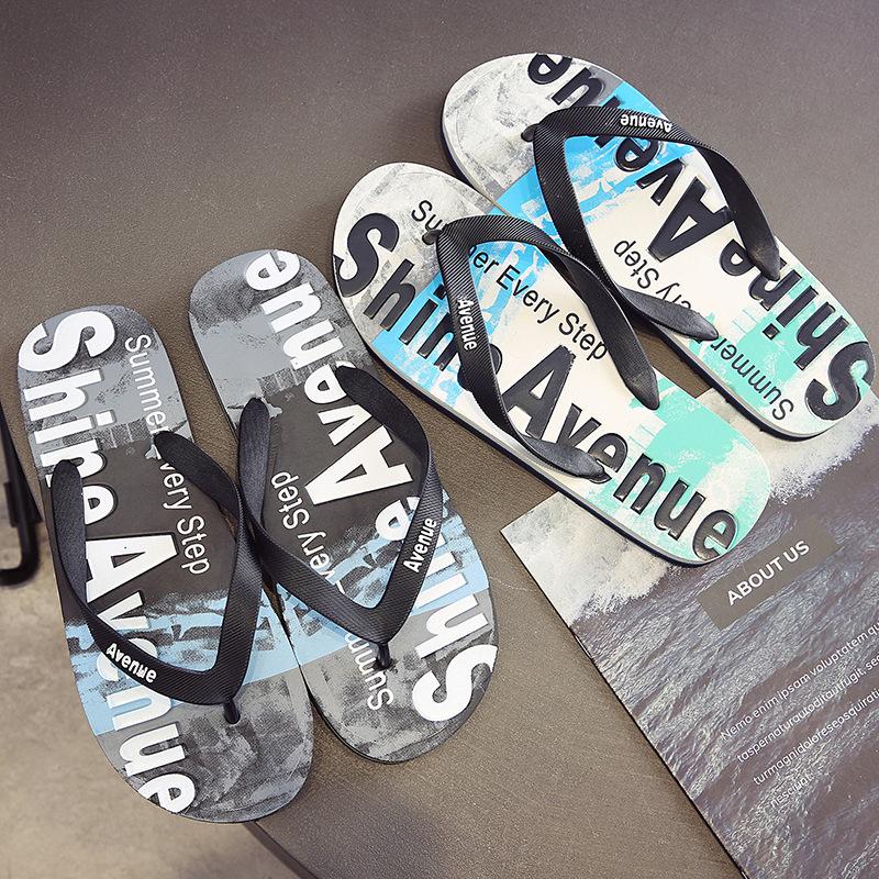 2025 Summer Slippers Men's Toe Post Flip Flops Trendy Outdoor Beach Sandals Non-Slip Casual Slip-On Personality Footwear for Men