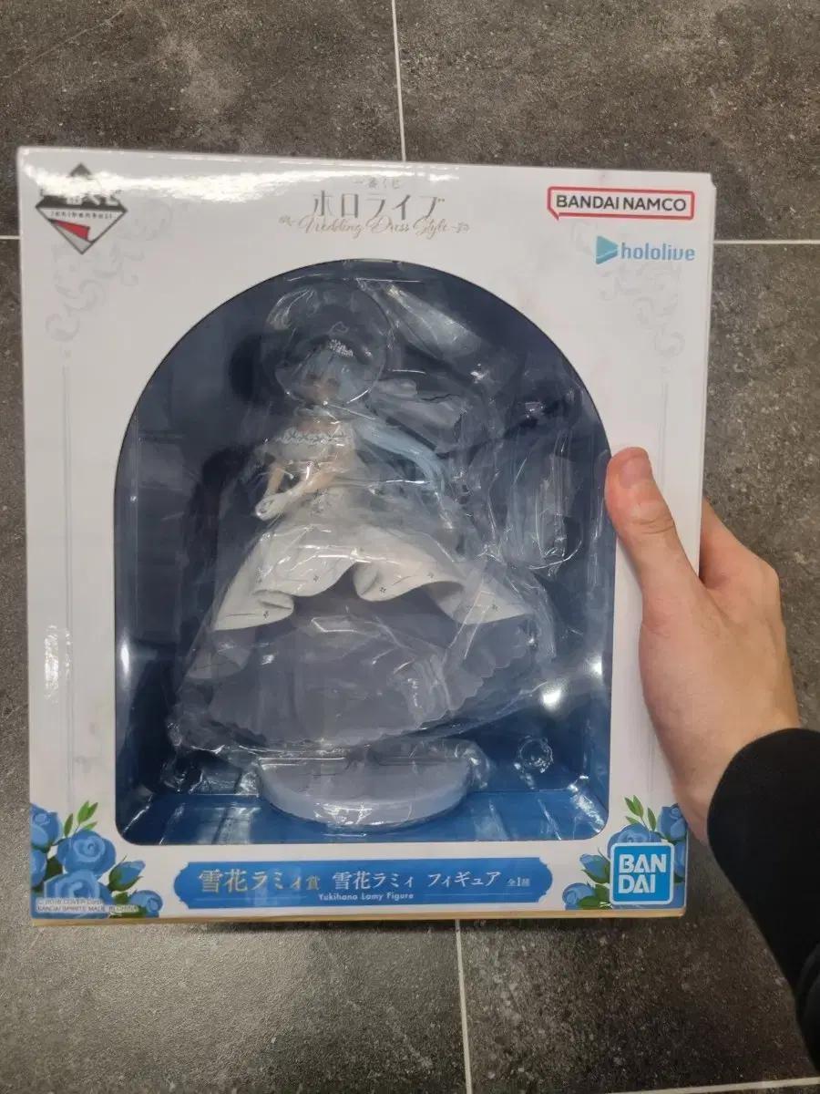 

Hololive Yukihanarami Wedding Figure