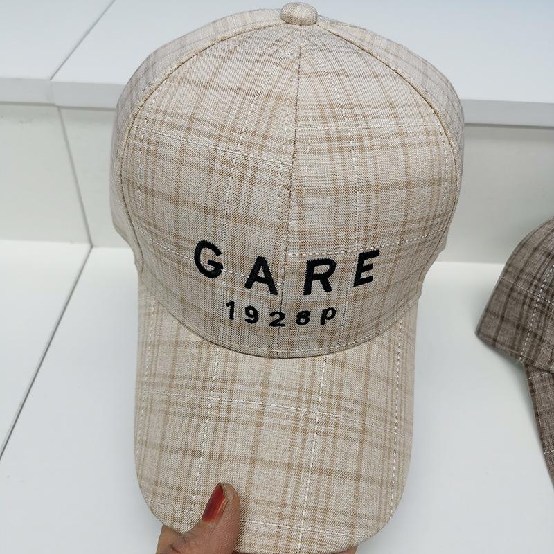 

Весенне-летняя новая женская бейсболка в клетку с вышитыми буквами, солнцезащитный козырек для путешествий и отдыха Adjustable