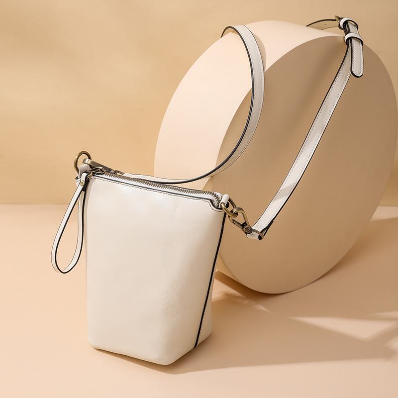 Genuine Leather Niche Designer First Layer Cowhide Mobile Phone Bag Crossbody Small Bag Casual Women'S Bag Women'S Bag