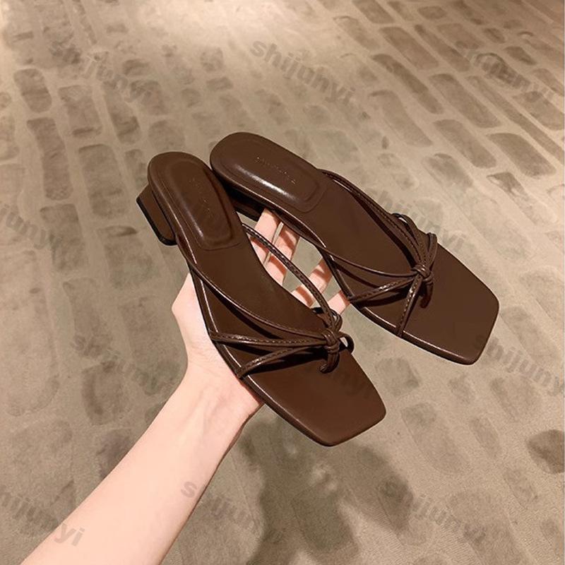Fashion 2025 Summer New Fashion Cross Tie Hollow Closed Toe Sandals Square Head Heels Lightweight Comfortable Slip On Flat Slippers
