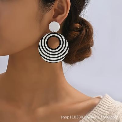 Fashion  Earrings For Women Ladies
