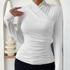 Schlankes und vielseitiges gerafftes T-Shirt mit Kreuzausschnitt für Damen im Herbst-/Winter-Design