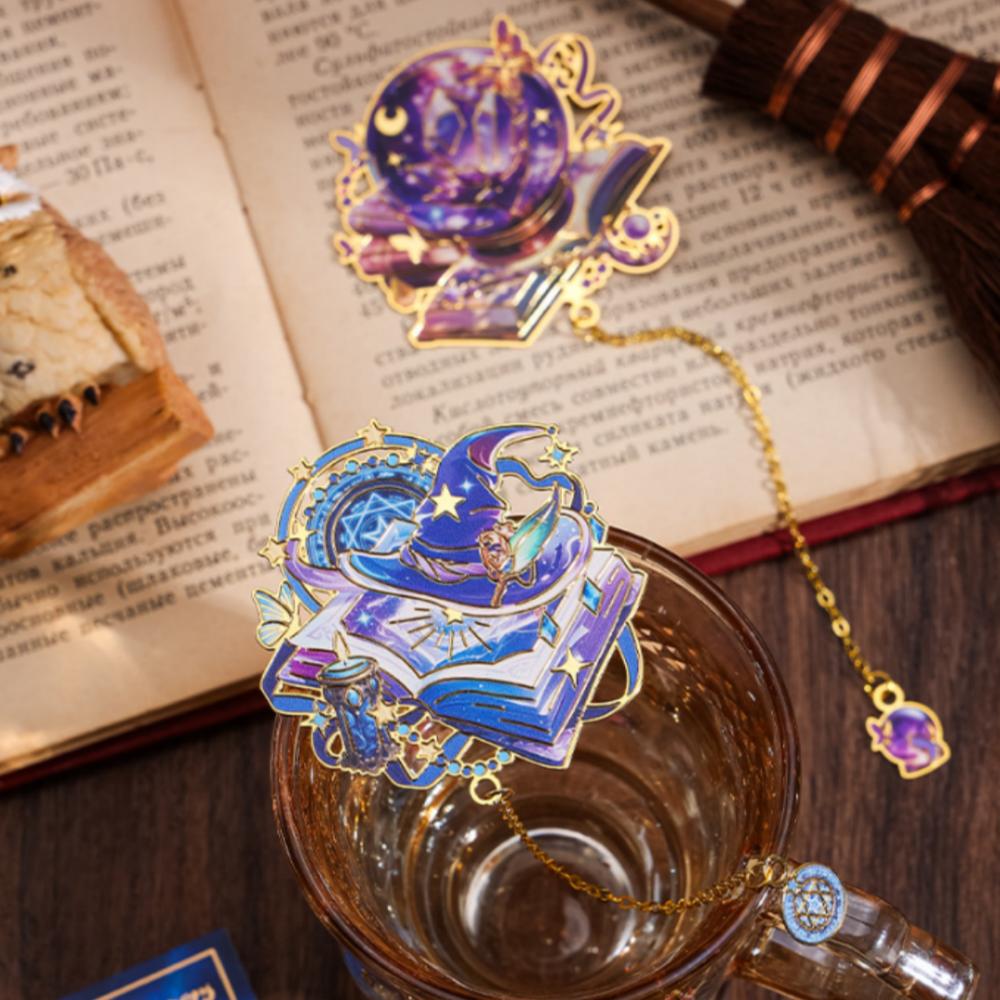 Metal Bookmark Colorful Book Bookmark Love-Heart Bookmark Beautiful Reading Book Clip For Art Lovers School Colleagues