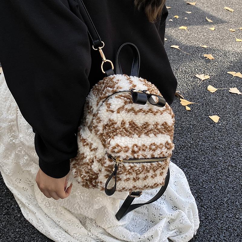 Super angesagter Nischen-Furry-Damenrucksack 2025 neuer vielseitiger Pendlerrucksack Mini-Furry-Schulrucksack