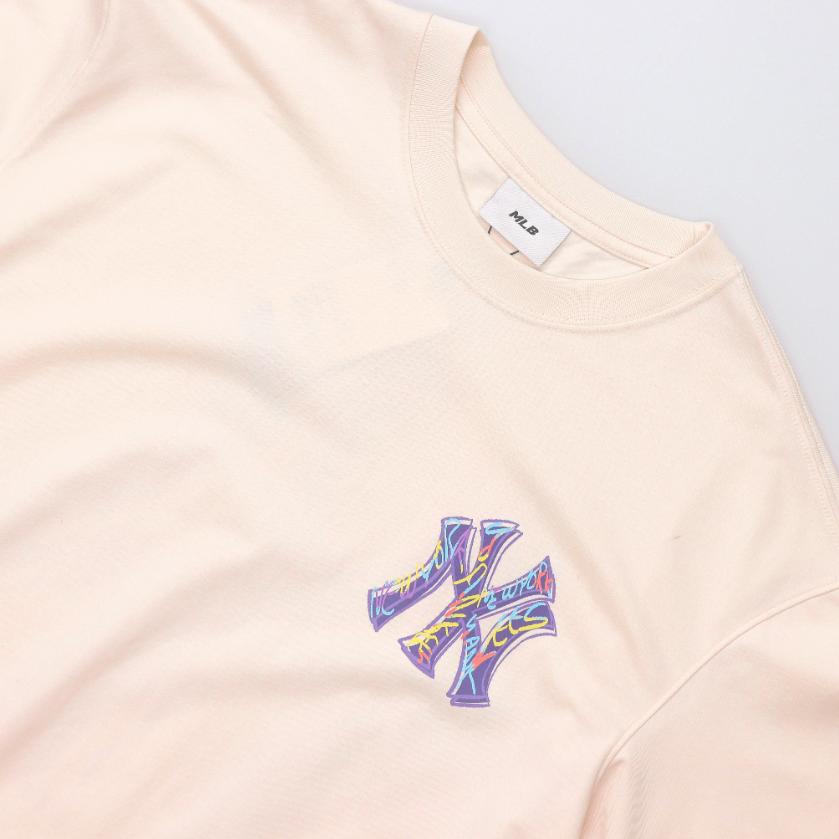 MLB New York Yankees Pull Confortable Col Rond Manches Courtes T-shirt Dopamine Unisexe T-shirts Crème Foncé 3ATSB0644-50CRD
