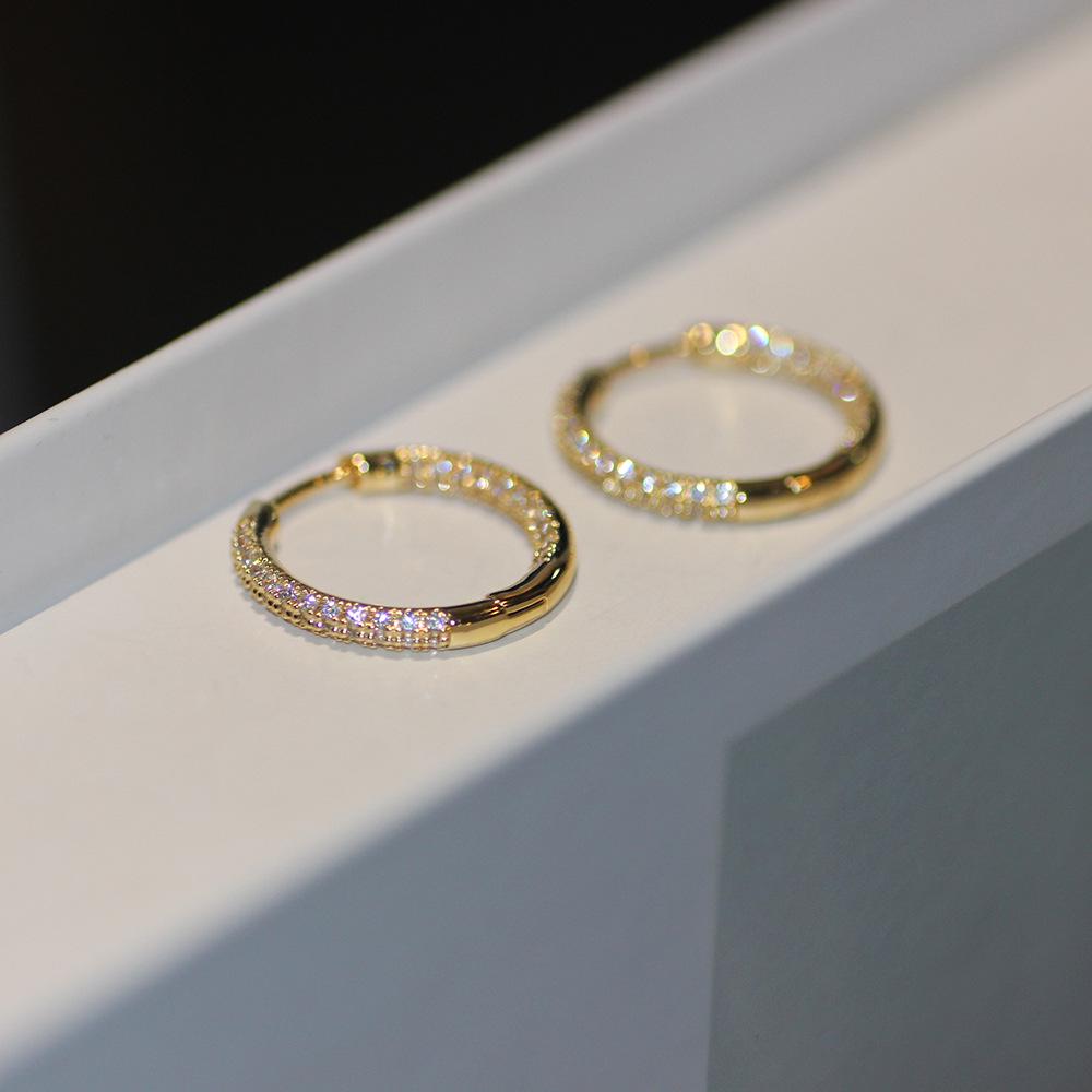 High-Quality Diamond Paved Hoop Earrings – Small, Niche, Luxury Feel Ear Jewelry