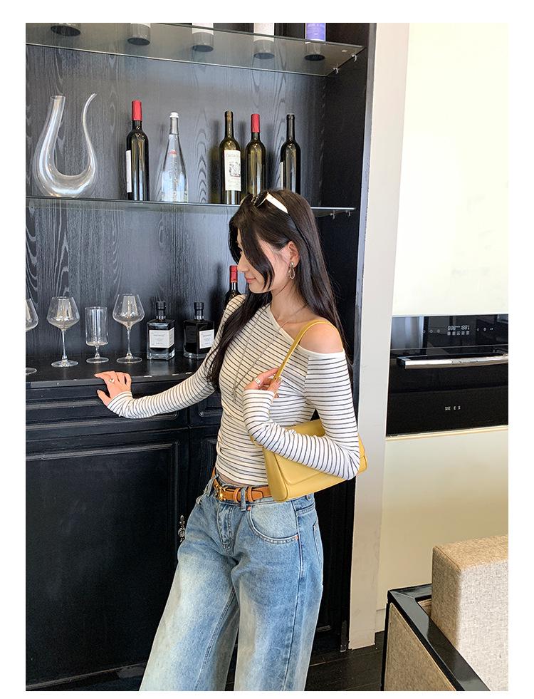 Chic Spicy Girl Striped One-Shoulder Slim Long-Sleeve Top – Women's Autumn/Winter Korean Style