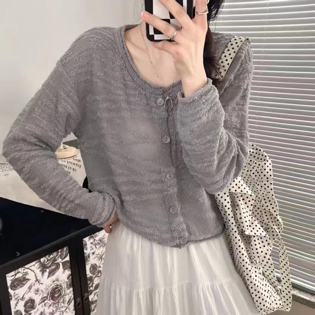 Sunscreen knitted cardigan women's summer new temperament soft waxy top short loose long-sleeved thin air-conditioned shirt