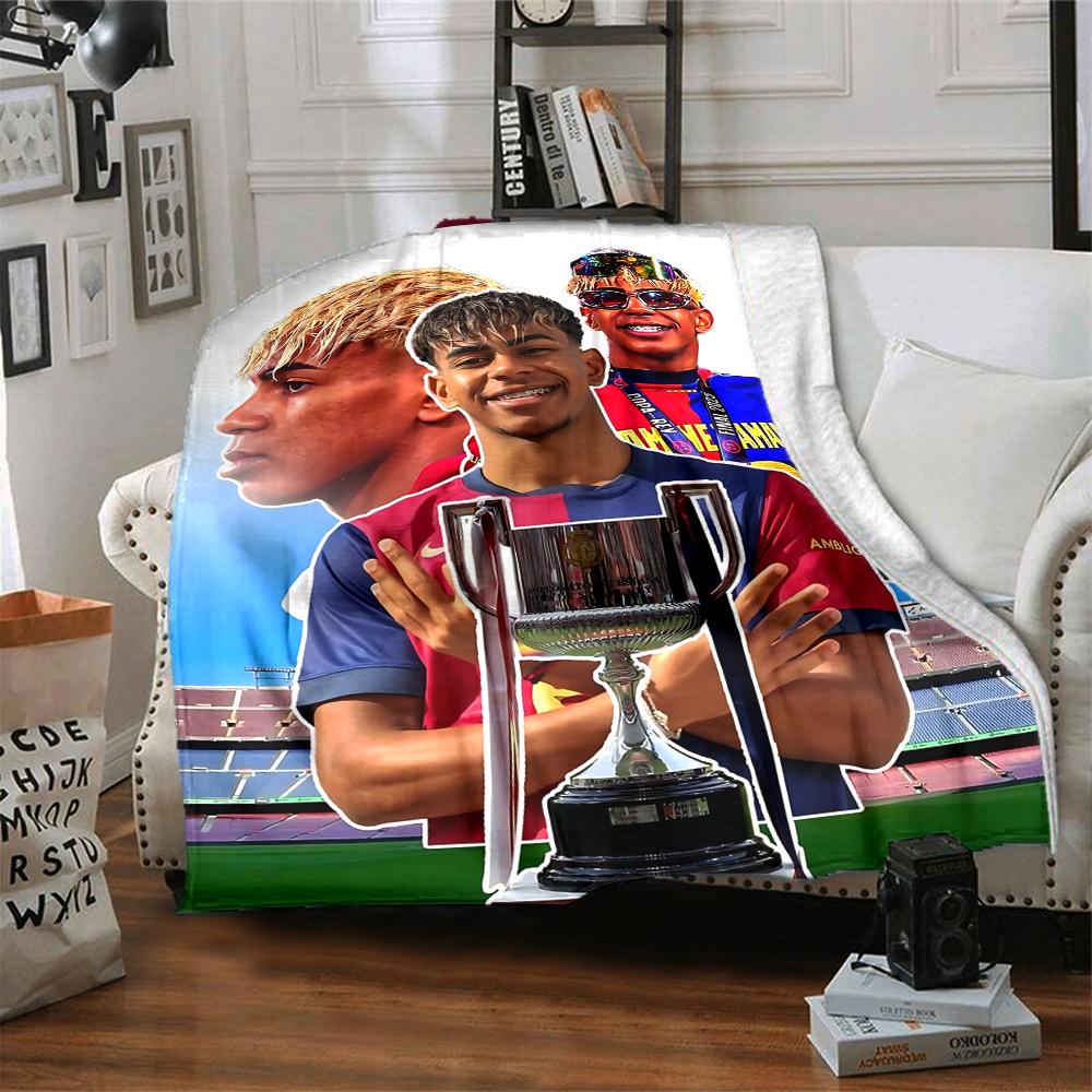 Football Player Action printed flannel breathable and warm blanket, a stylish home gift, suitable for home, office and bedspread use. 0710a4