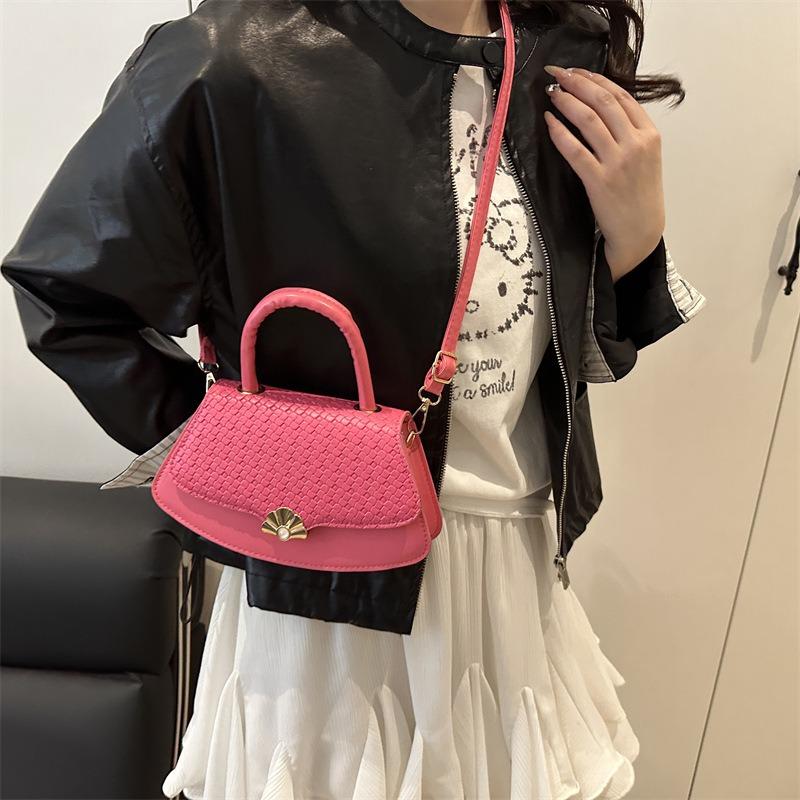 Fan Handbag Bag Women's Summer New Niche Design Shoulder Messenger Bag High Texture Fashion Messenger Bag