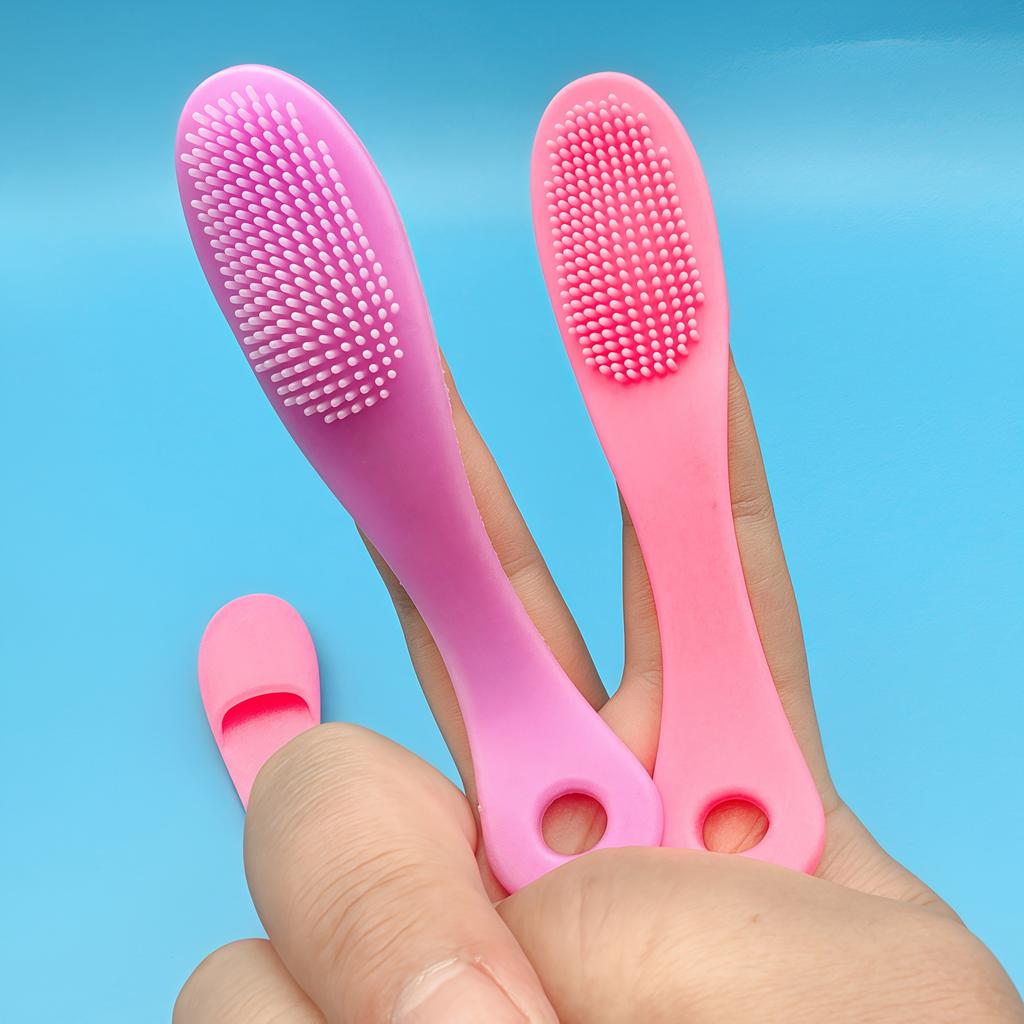 2 pièces Brosse de nez douce en silicone pour le nettoyage du visage, l'élimination des points noirs, brosse de nez, brosse exfoliante pour le nettoyage du visage, outil de soin.
