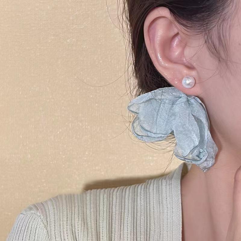 1Pair Summer Pearl Flower Earrings For Women Girls Retro Petal Earrings Light Luxury  Exquisite Earrings Jewelry Gifts