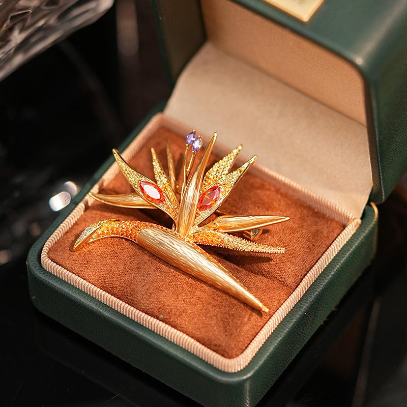 Senior Brooches Flower Leaf Brooch Pins for Women Suit Pendant  Fashion Brooches Jewelry