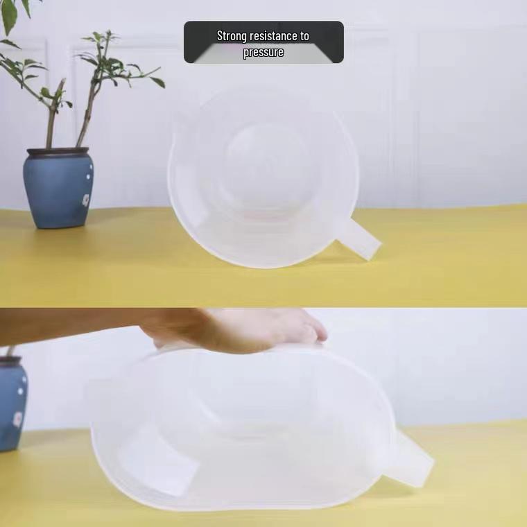 Heat-Resistant Graduated Water Pitcher: Large Capacity Plastic Kettle for Tea Brewing and Measuring.