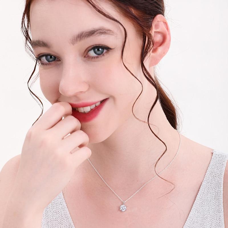 Women's D-color Moissanite Necklace 925 Sterling Silver Chain Exquisite Jewelry 2.0 Carat VVS1