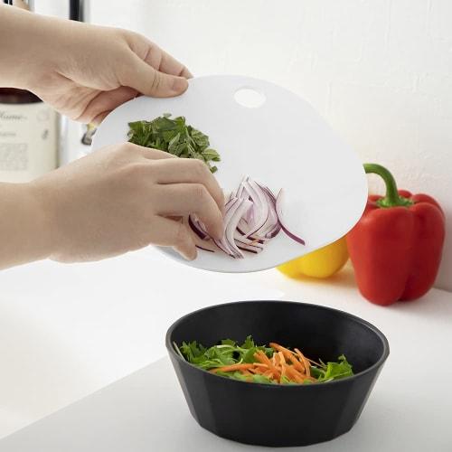 &NE Cutting Board Nikii White, 1 Piece, 18.5cm Wide X 18.5cm Deep X 0.3cm Thick, Made In Japan, Dishwasher Safe, Antibacterial, Small Mini Cutting Boa