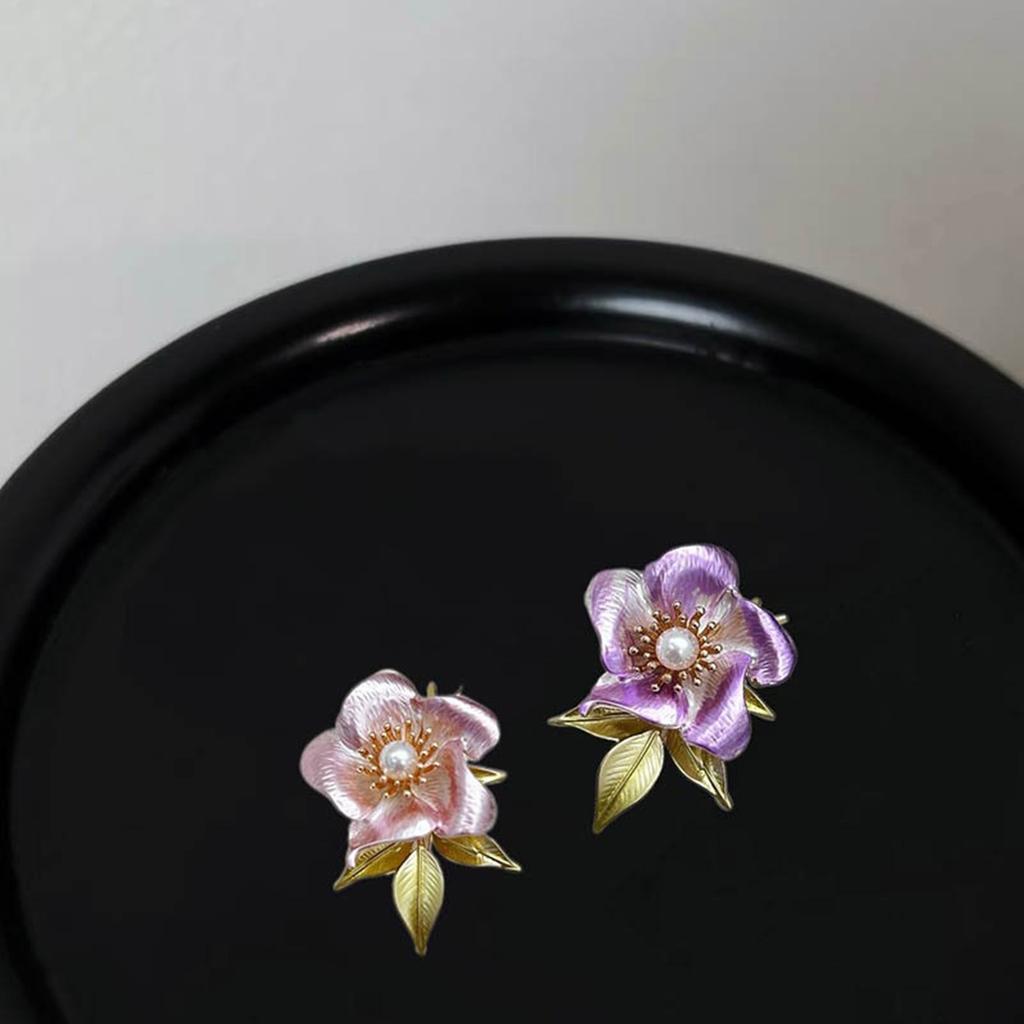 Camellias Flower Brooch with Elegant Faux Pearls Handmade Floral Lapel Pin Jewelry for Parties Weddings and Banquets