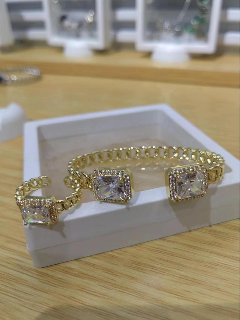 Retro Luxury Zircon Bracelet - Colorful Open Round Design