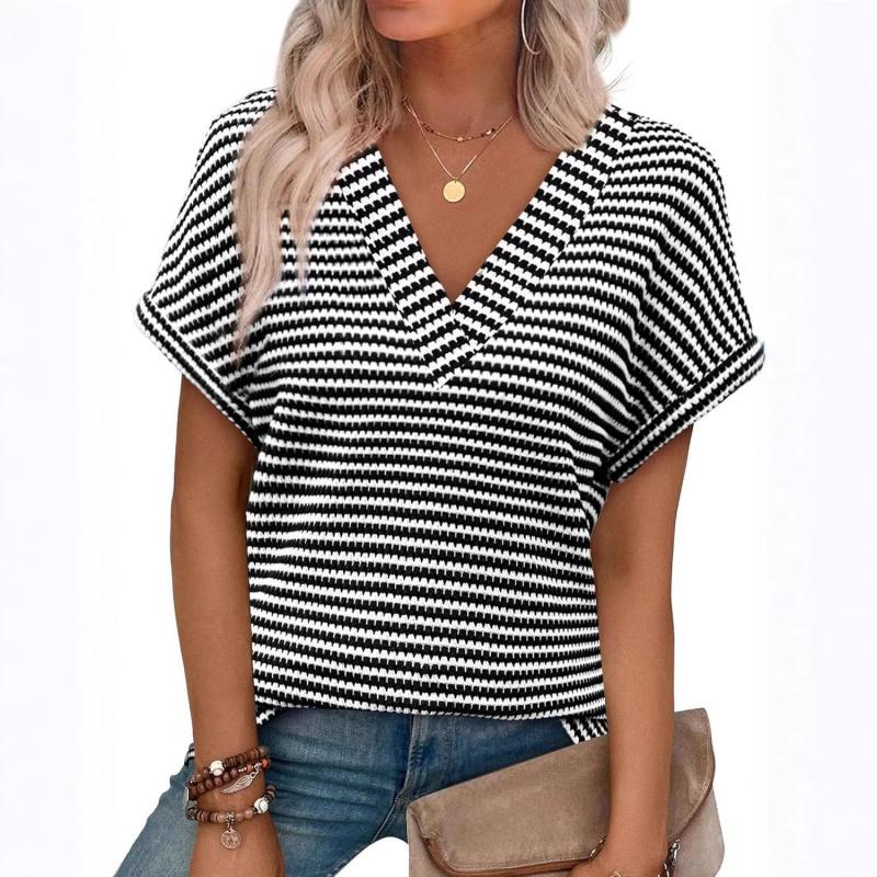 2026 Loose Women's Casual Striped Textured Short-Sleeve Summer New V-Neck Knit T-Shirt Women's Clothing