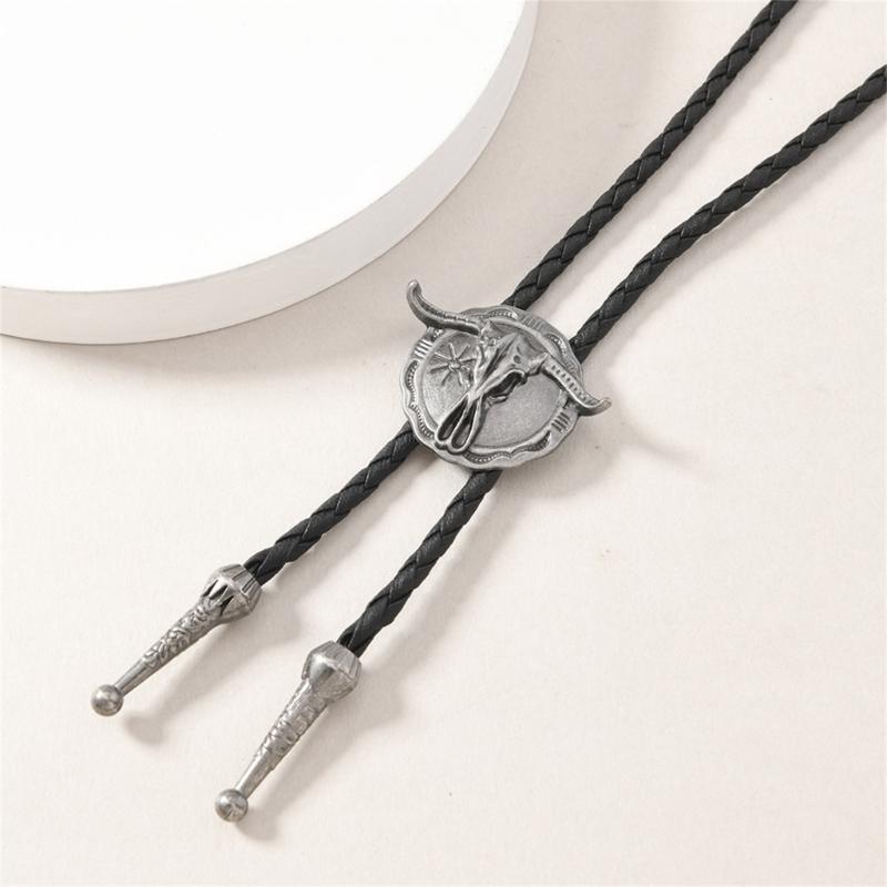 Vintage Western Cowboy Alloy Bullhead Bolo Tie Necklace Adjustable PU Cord Necklace For Men And Women