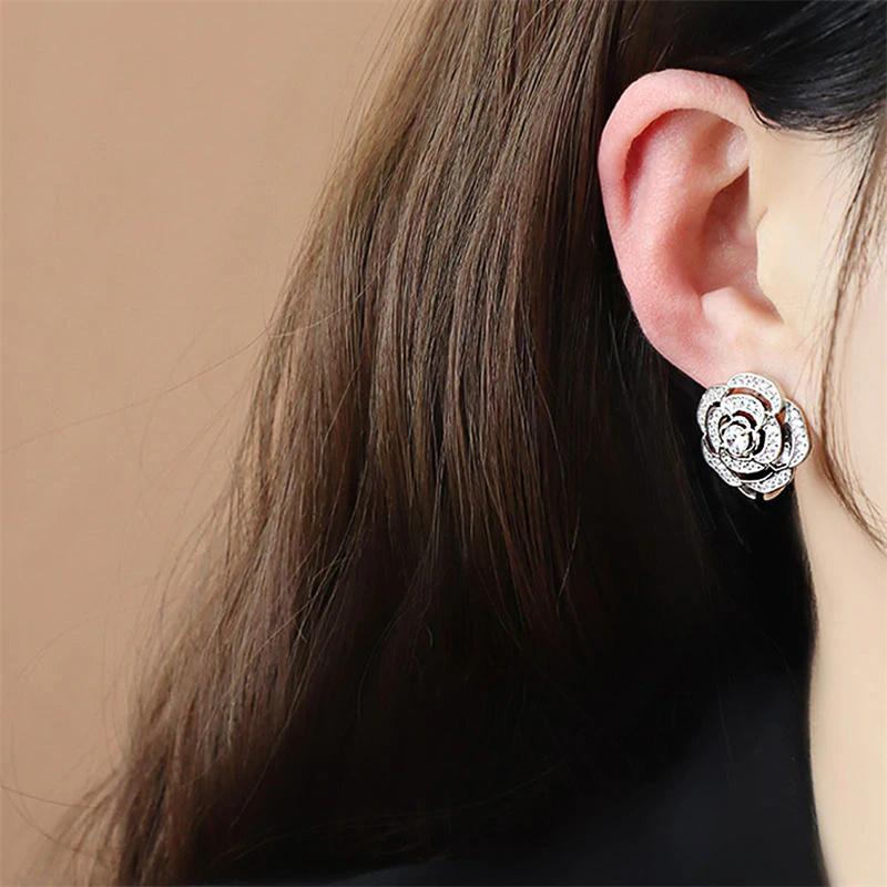 Huitan Romantic Flower Design Earrings for Women Zinc Alloy Color/Gold Color Sparkling Female Earrings Wedding Party Fashion Zircon