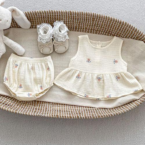 2025 New Summer 0-3Yrs Children Clothes Suit Sleeveless Solid Color Denim Vest+Shorts Newborn Baby Girls Clothing Set