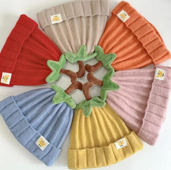 

Winter Pumpkin Baby Knitted Hat: Cute, Warm, Versatile - 5 Yuan Newcomer Discount