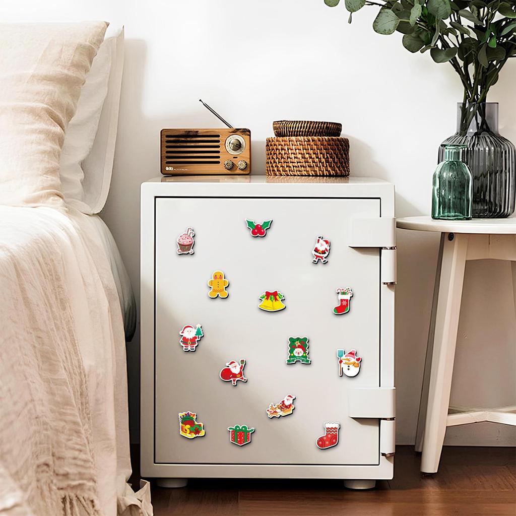 20-Piece Christmas Cartoon Magnetic Refrigerator Stickers: Gingerbread Man & Tree Designs