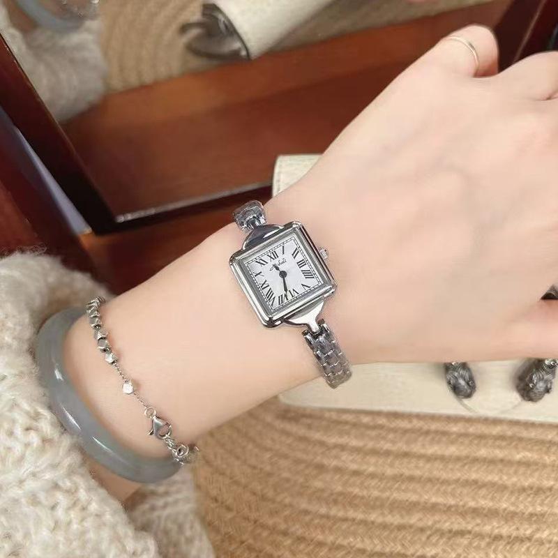 Gold Square Watch Women'S Bracelet Steel Belt Exquisite Light Luxury Retro Roman Niche Quartz Watch Women