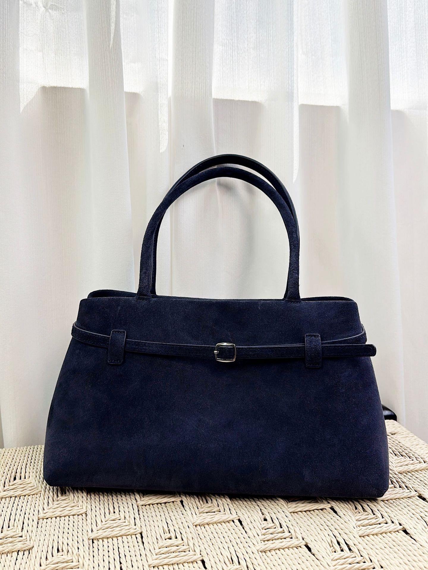 

And New Style Small Capacity Real Leather Shoulder Bag With Strap Large Capacity Handbag Single Compartment Bag 34x19x17cm