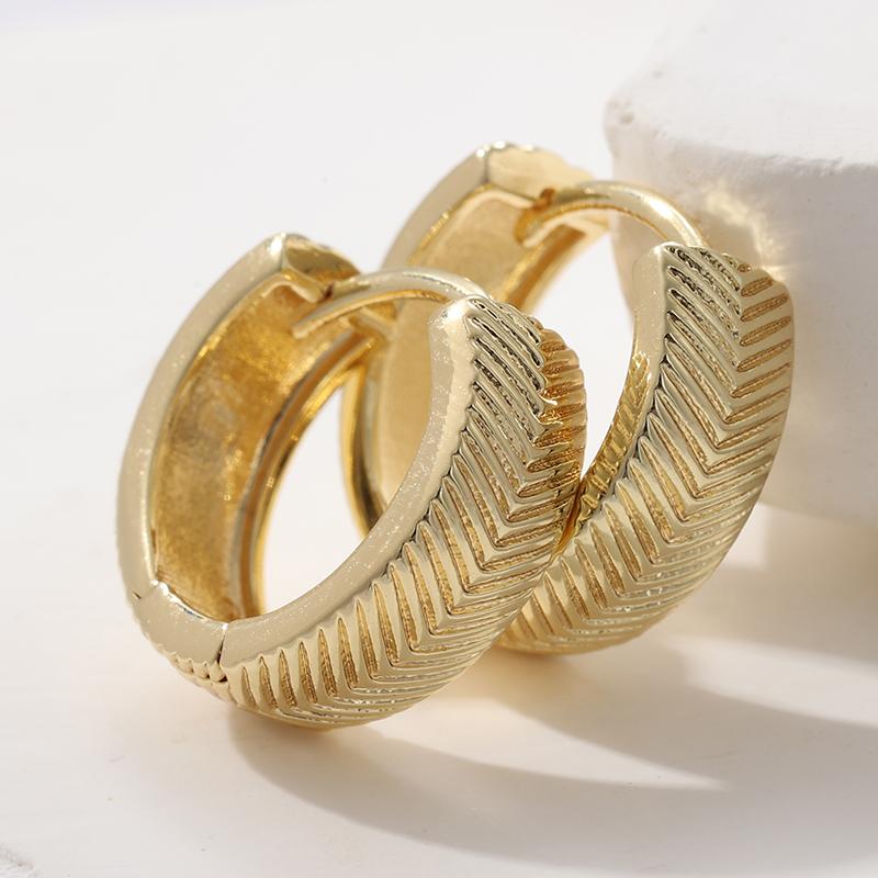 Vintage Concise Golden Plated Hoop Earrings for Women's  Punk Style Fit Daily Wearing Exquisite Jewelry Accessories Gifts