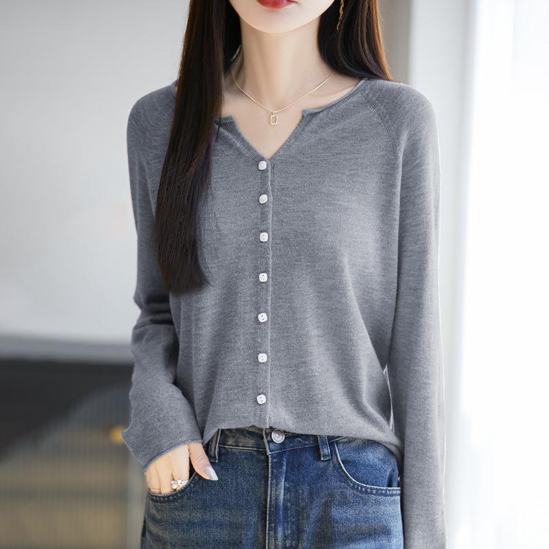 2026 Spring/Autumn Women's V-Neck Fine Wool Knit Cardigan - Long Sleeve, Solid Color, Loose Fit