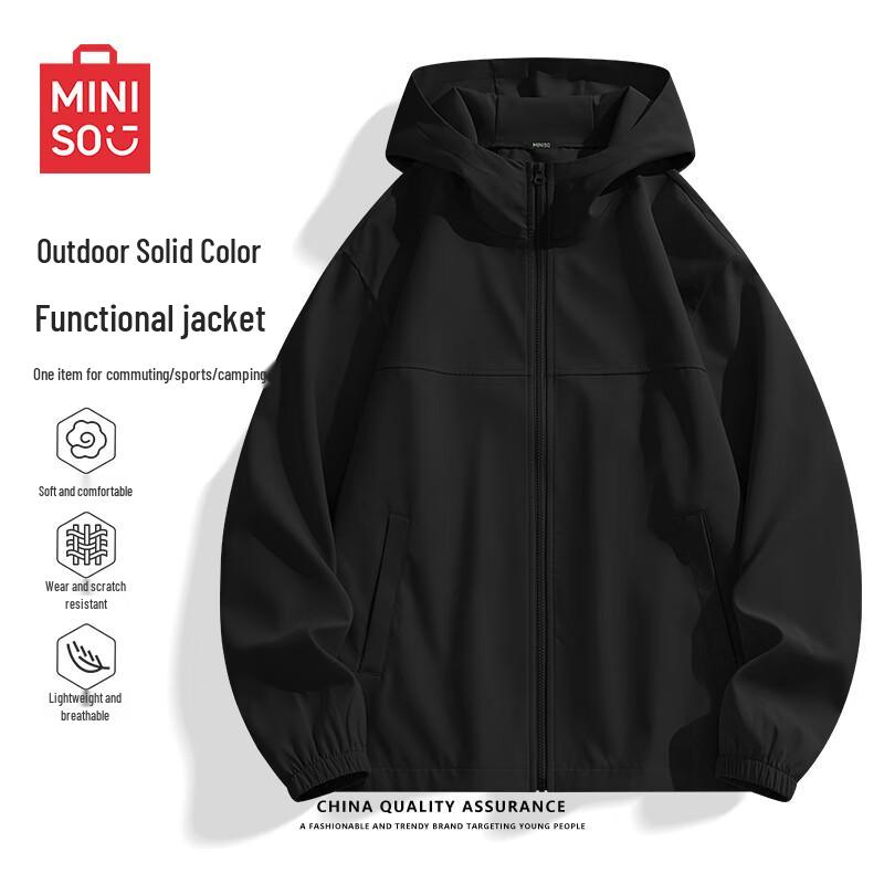 

Men s Outdoor Hooded Windbreaker Jacket