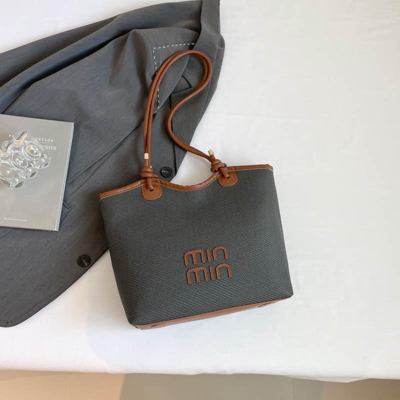 

New beautiful, fashionable and large-capacity portable tote bag women s contrasting color niche design trendy shoulder armpit bag чёрный