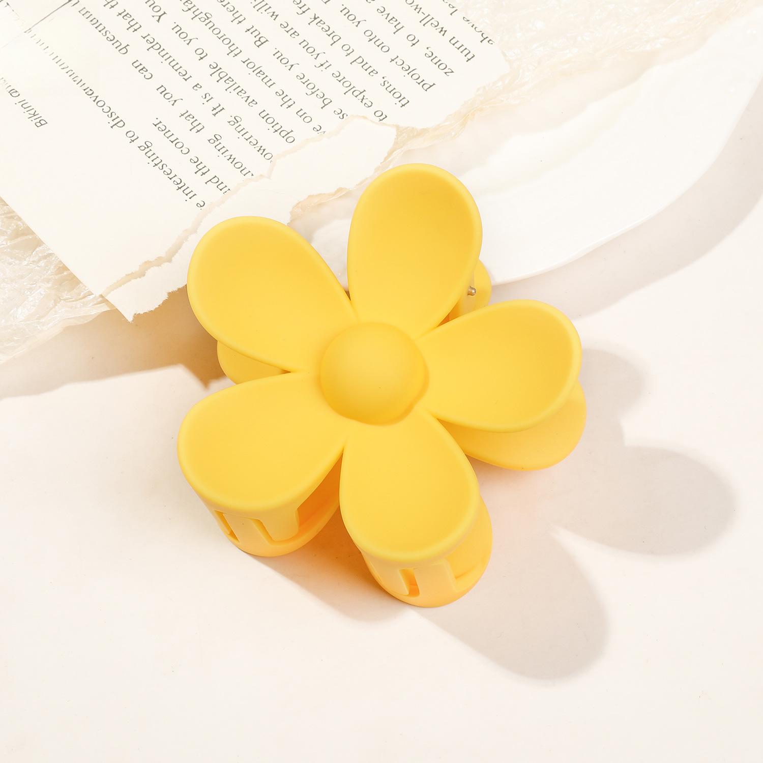 

1 шт., матовая цветочная заколка для волос, однотонная заколка в виде акулы для женщин, темпераментная заколка в форме цветка для хвоста, аксессуары