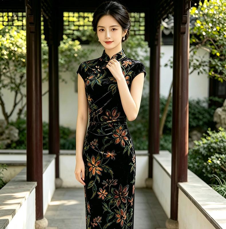 Linxiang Man Cheongsam 1011 New Improved Velvet Retro Old Shanghai Temperament Long Sleeveless Classical Charm Day
