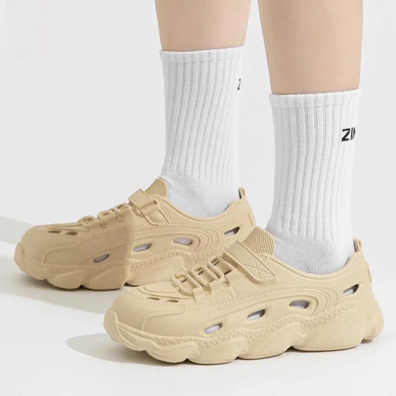 New Men's Sandals 2025 Summer Fashion Thick Bottom Lightweight Hole Sandals Outdoor Non Slip Comfortable Sandals
