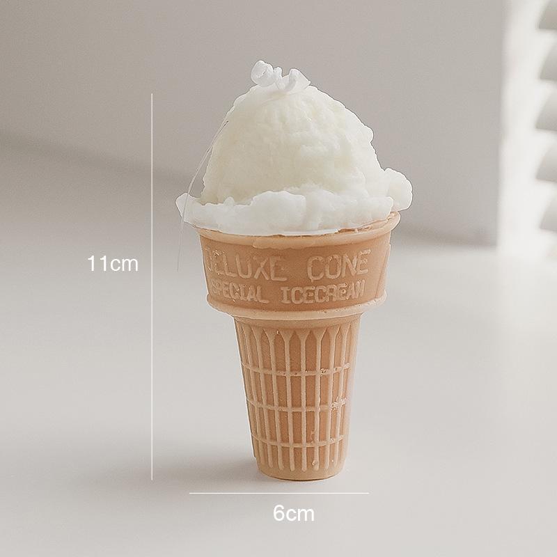 Ice Cream Cone Scented Candle – Handmade Soy Wax Birthday Gift, Fragrant Dessert Ornament