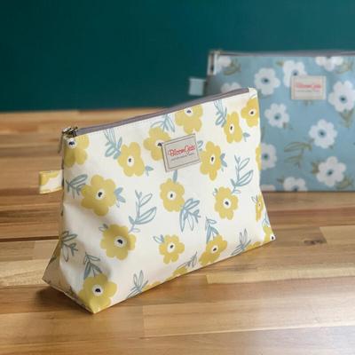 Debbie Simple Pouch L (Blue/Ivory)