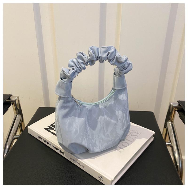 Autumn New Niche Design Fashionable Retro Handbag Casual Simple Small Fresh Crescent Bag
