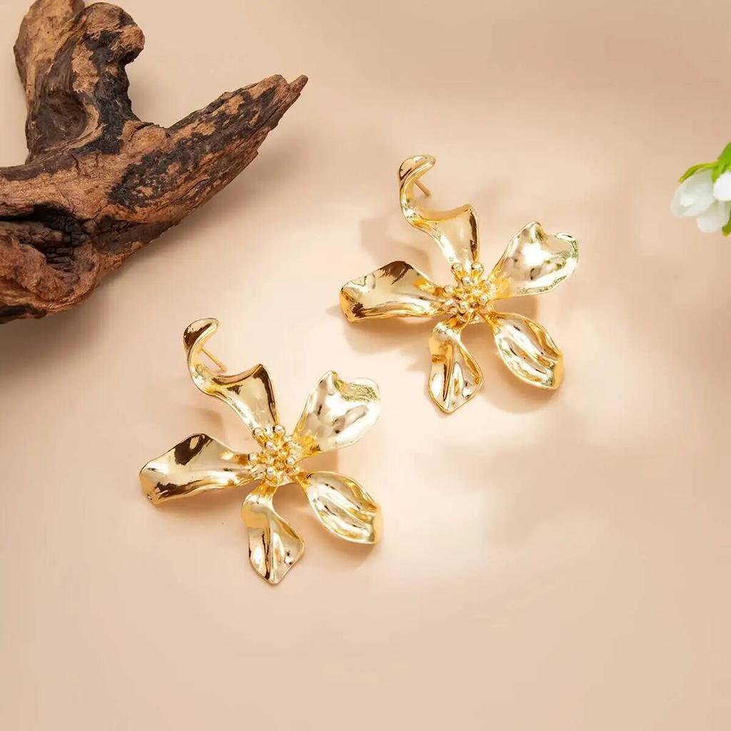 SHIXIN Punk 1 Pair Gold Color Flower Metal Stud Earrings for Women Vintage Geometrical Irregular Piercing Earring Party Jewelry