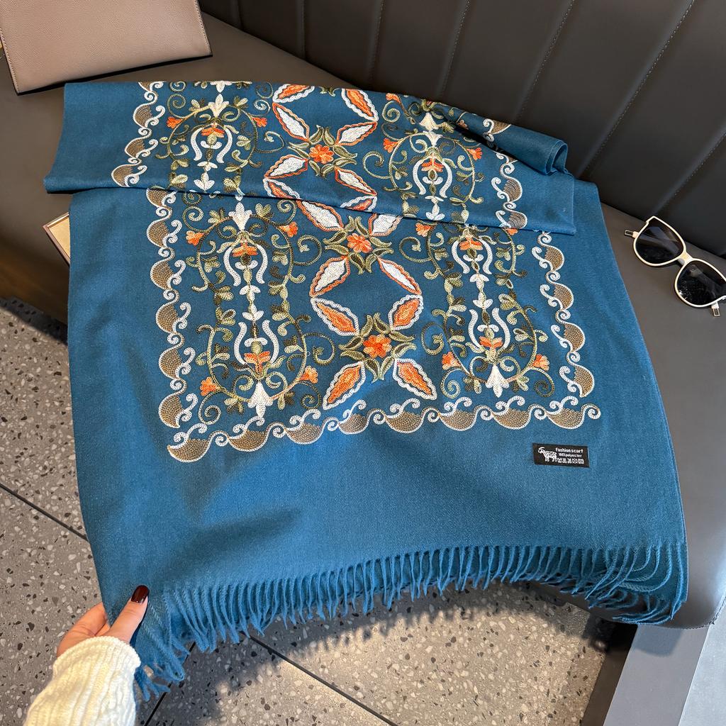 Women'S Luxury Winter Fashion Scarf Thick Travel Shawl Wrap Embroidered Flower Warm Neckerchief Poncho Pashmina Bufanda