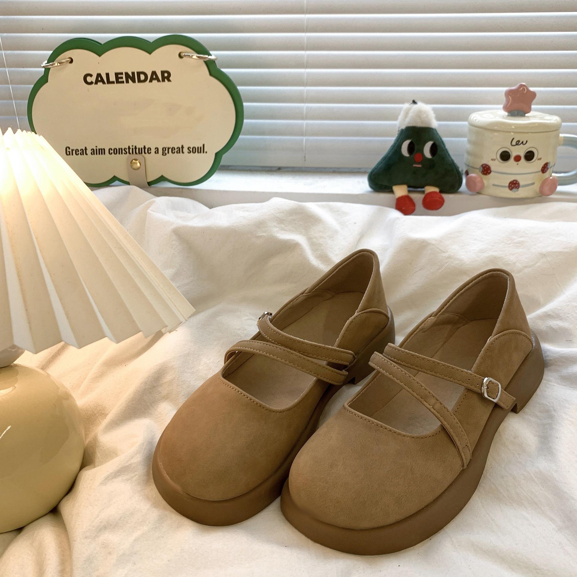 

Милый стиль женские маленькие кожаные туфли однотонные в стиле кампус, хорошо смотрятся на фото, новые модели для маленьких девочек 40 хаки