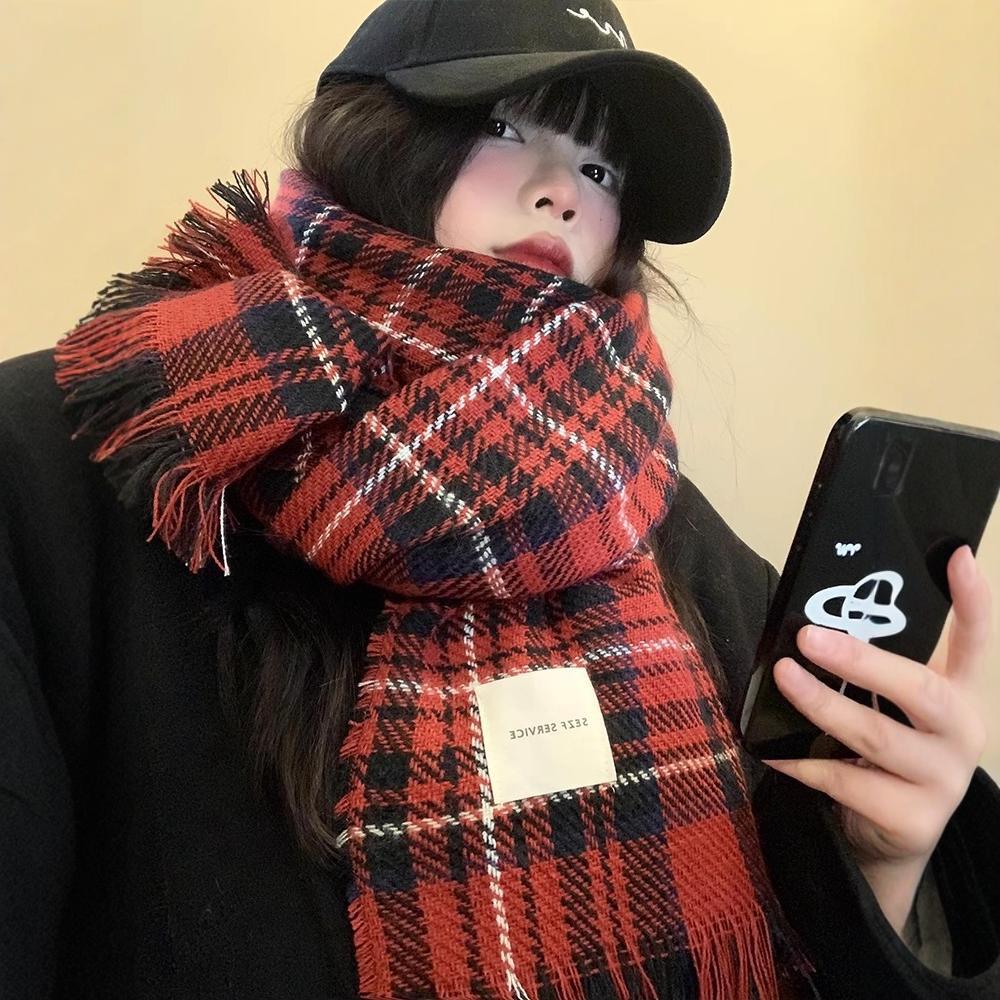 Atmosphere red plaid scarf women's winter Korean version retro versatile student couple warm scarf Christmas gift